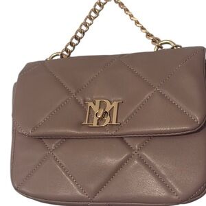 Badgley Mishka - SMALL CHAIN CROSSBODY BAG WITH BIG DIAMOND QUILTING NEW!!